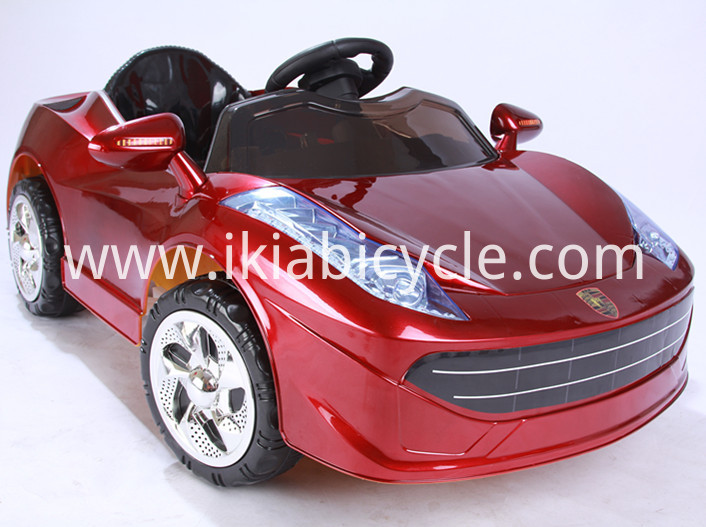3 lliw reid giwt ar deganau car
