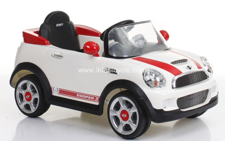 Car trydan gydag addysg gynnar